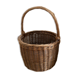 Round wicker basket