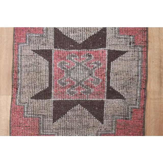 1970s Vintage Turkish Oushak Handmade Wool Cotton Pink Runner Rug 89x279