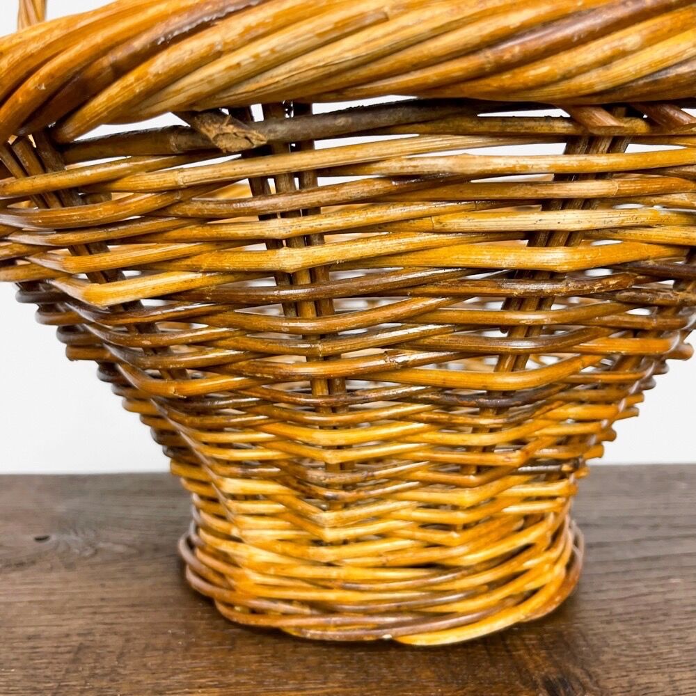 Woven wicker conical mushroom basket