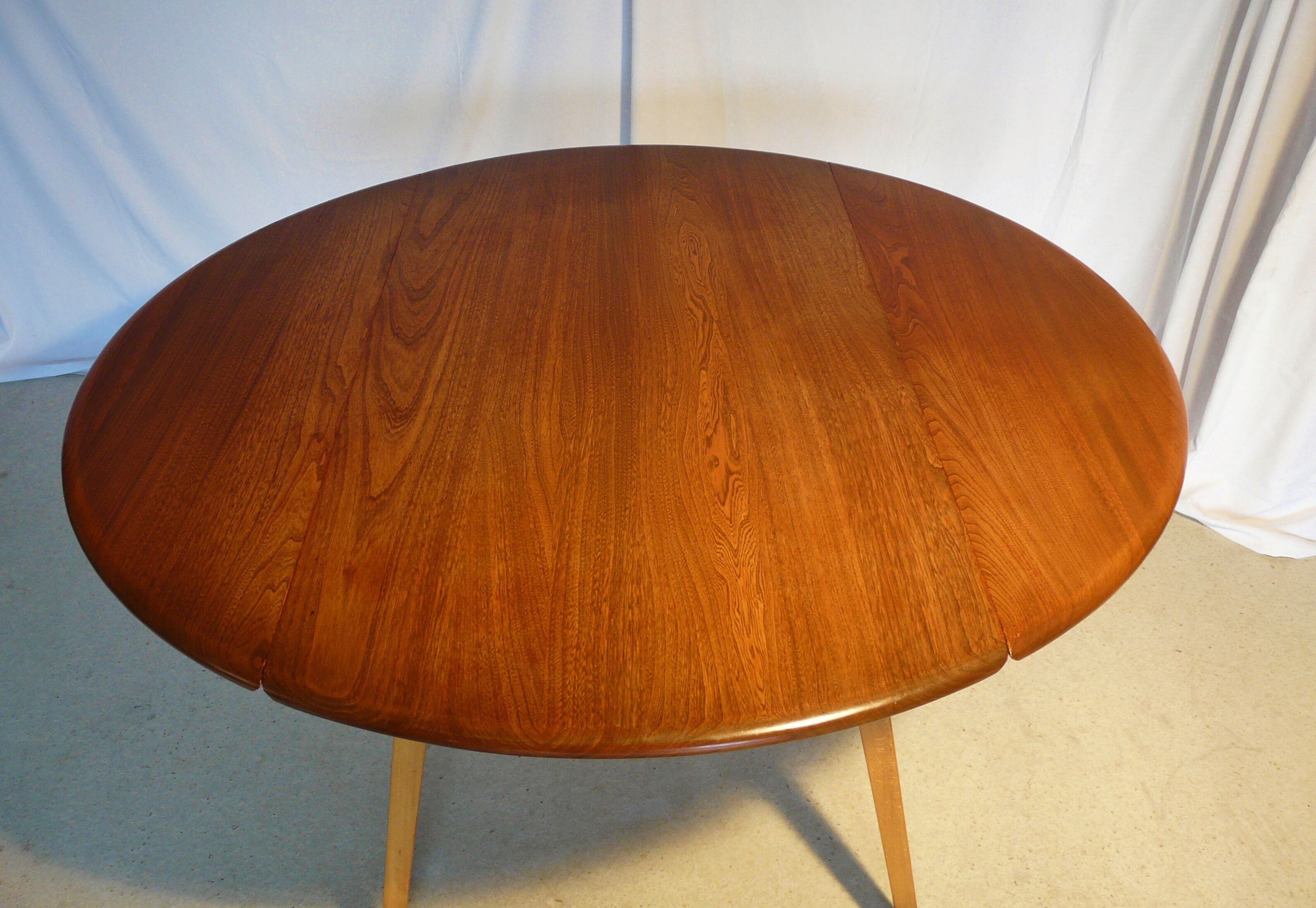 Ercol dining round table
