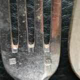 Set of 2 silver spoons and 2 forks