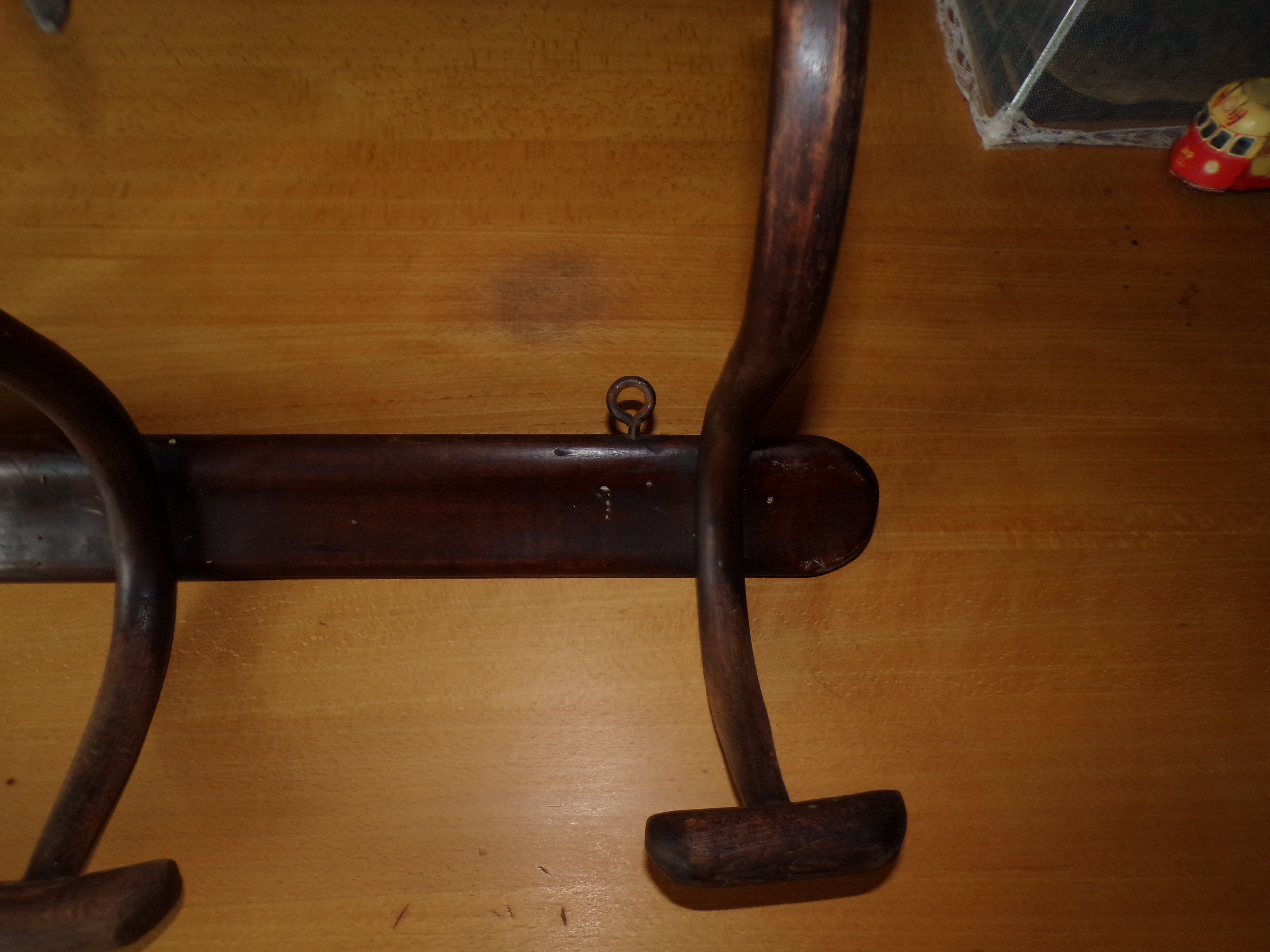 Curved wooden coat rack  3 hooks