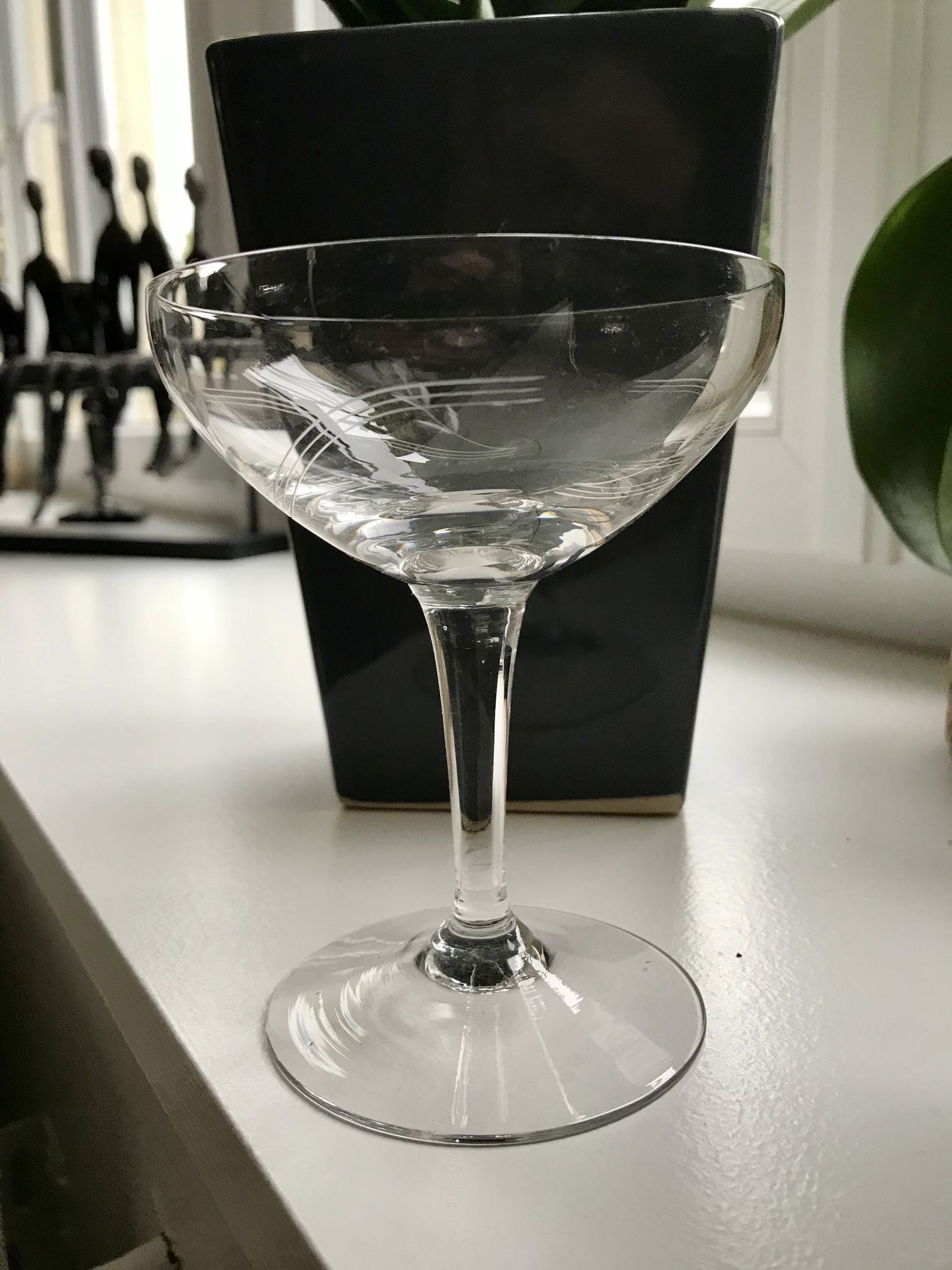 Set of 4 glasses of crystalline champagne mismatched 50s