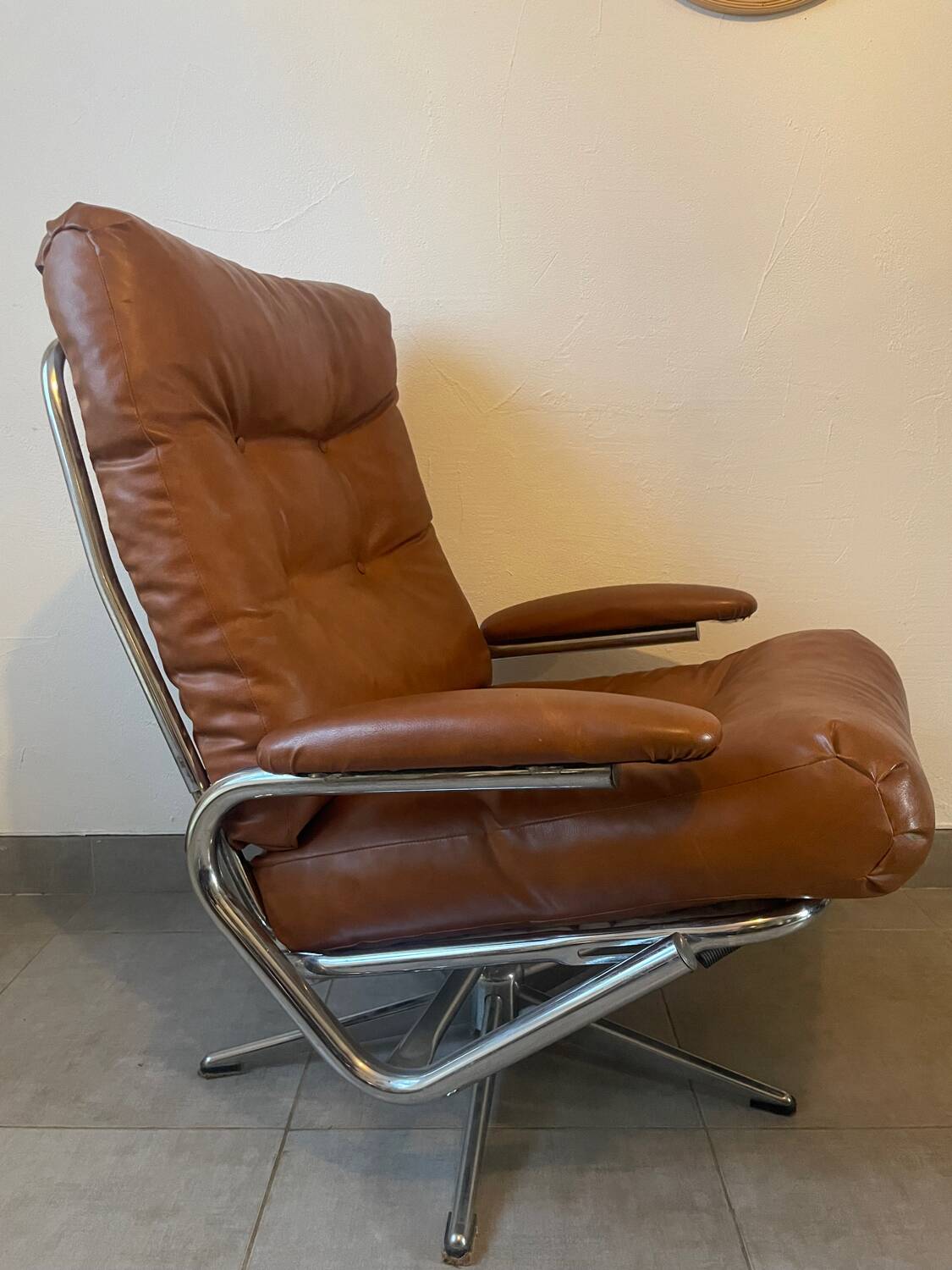 Vintage reclining lounge chair and footrest