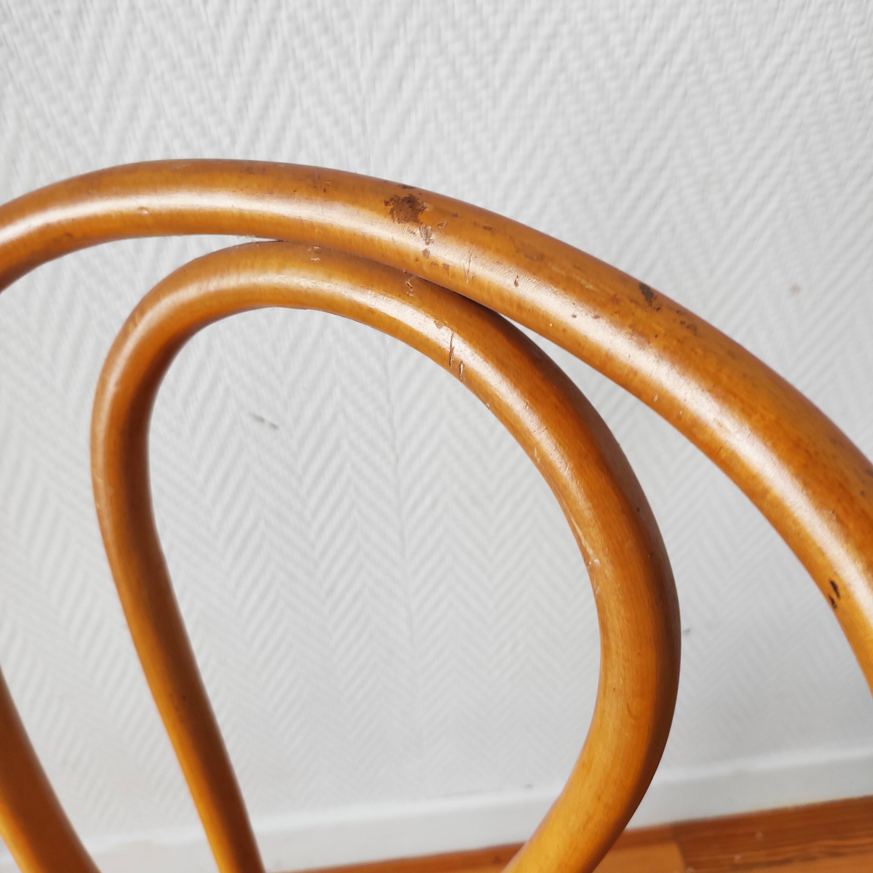 Chaise bistrot vintage assise en cannage