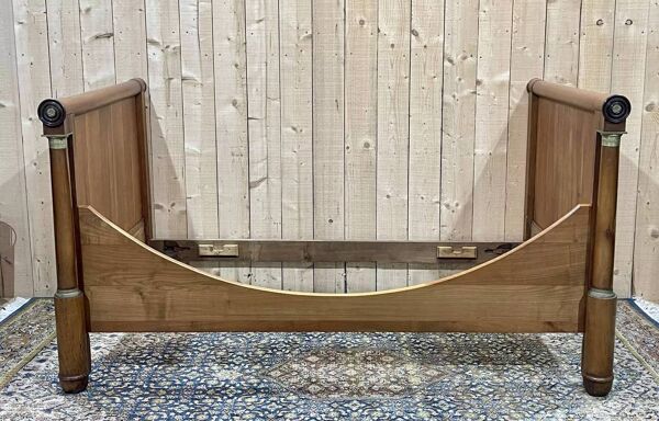 Lit bateau empire du XIXème en merisier - Literie: 1m82x98cm