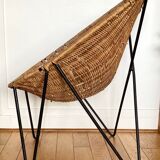 Egg basket armchair
