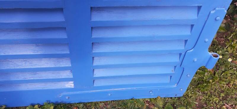 Petit volet  L75xH101cm bleu à persiennes