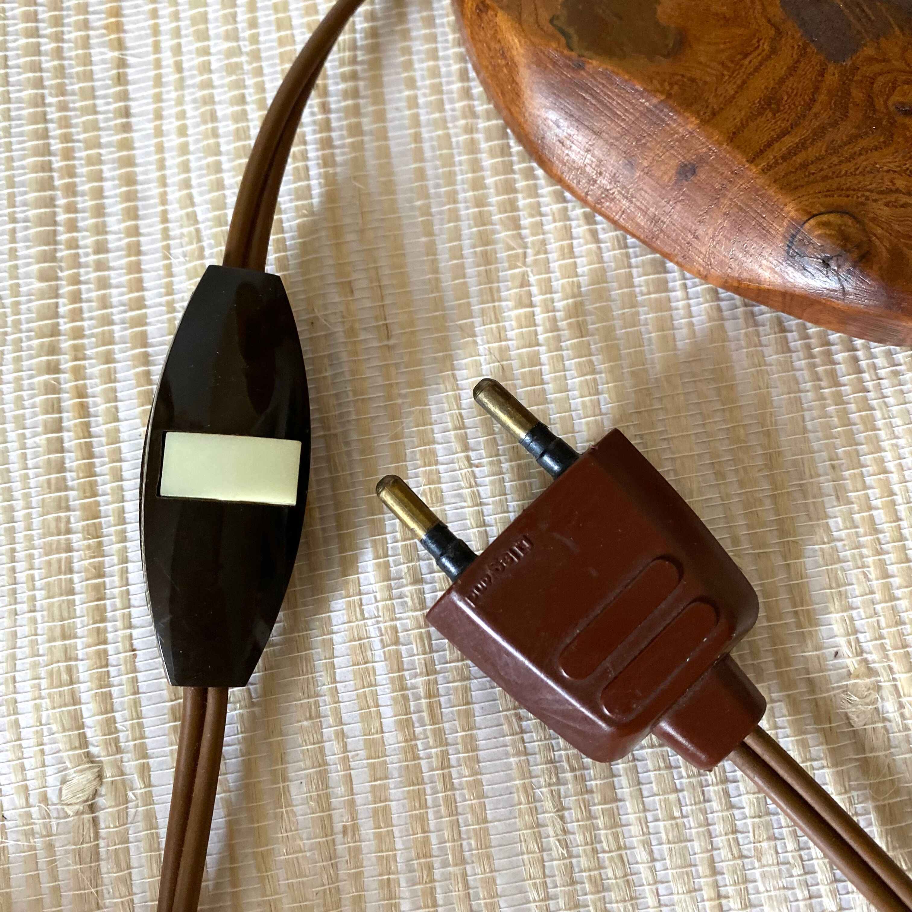 Vintage elm and dried flower lamp