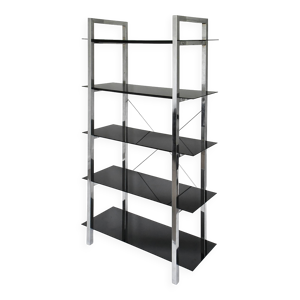 Étagère en métal chromé