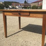 Farm table