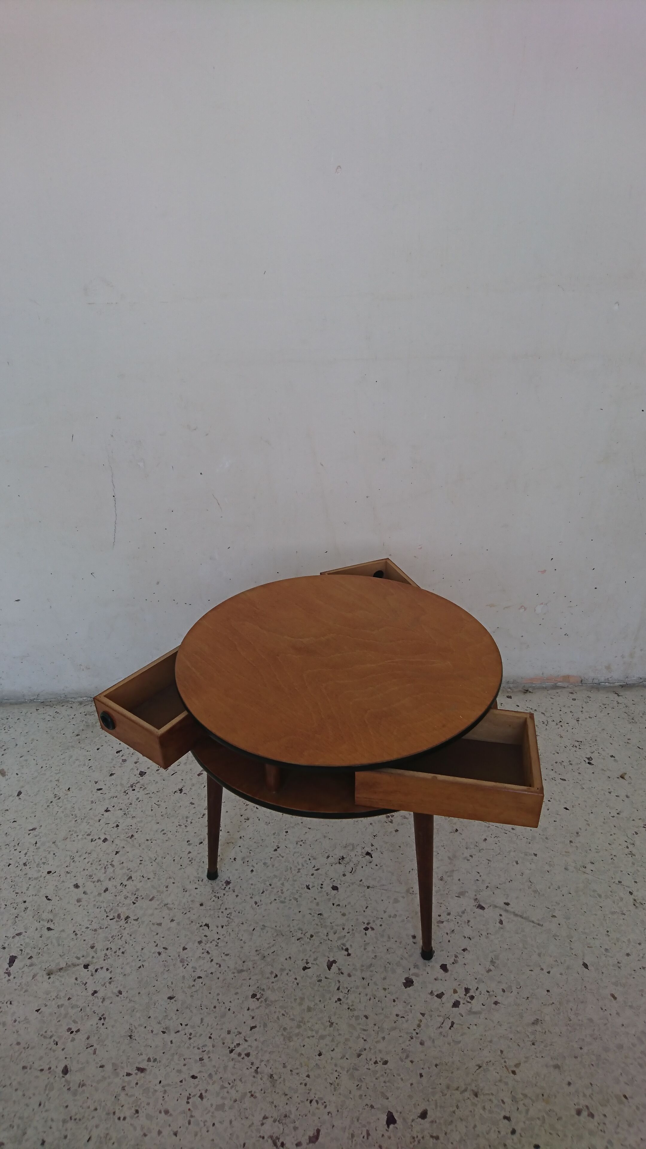 Travailleuse tripode années 60