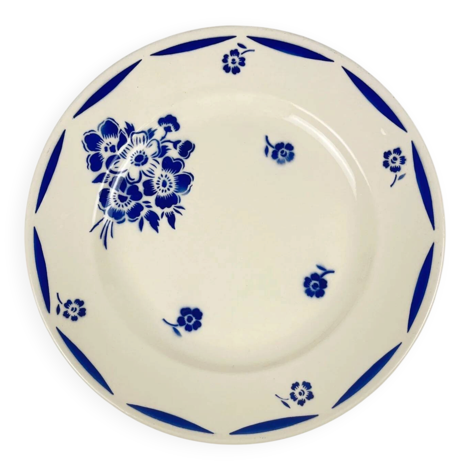 Half-porcelain cake dish Badonviller, blue flower pattern, early 20th century.