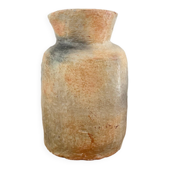 Sejnane terracotta vase
