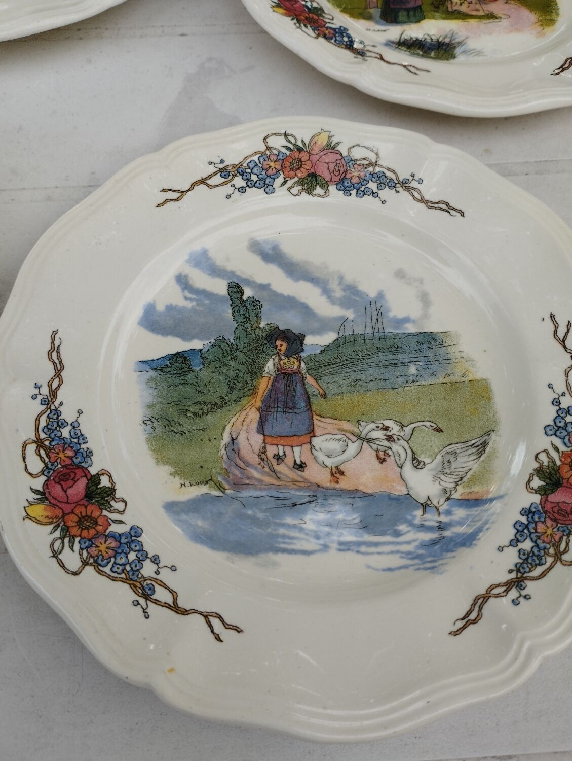 Alsatian plates Obernai earthenware Sarreguemines