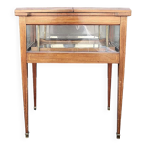 Table vitrine ancienne en bois et verre – style élégant