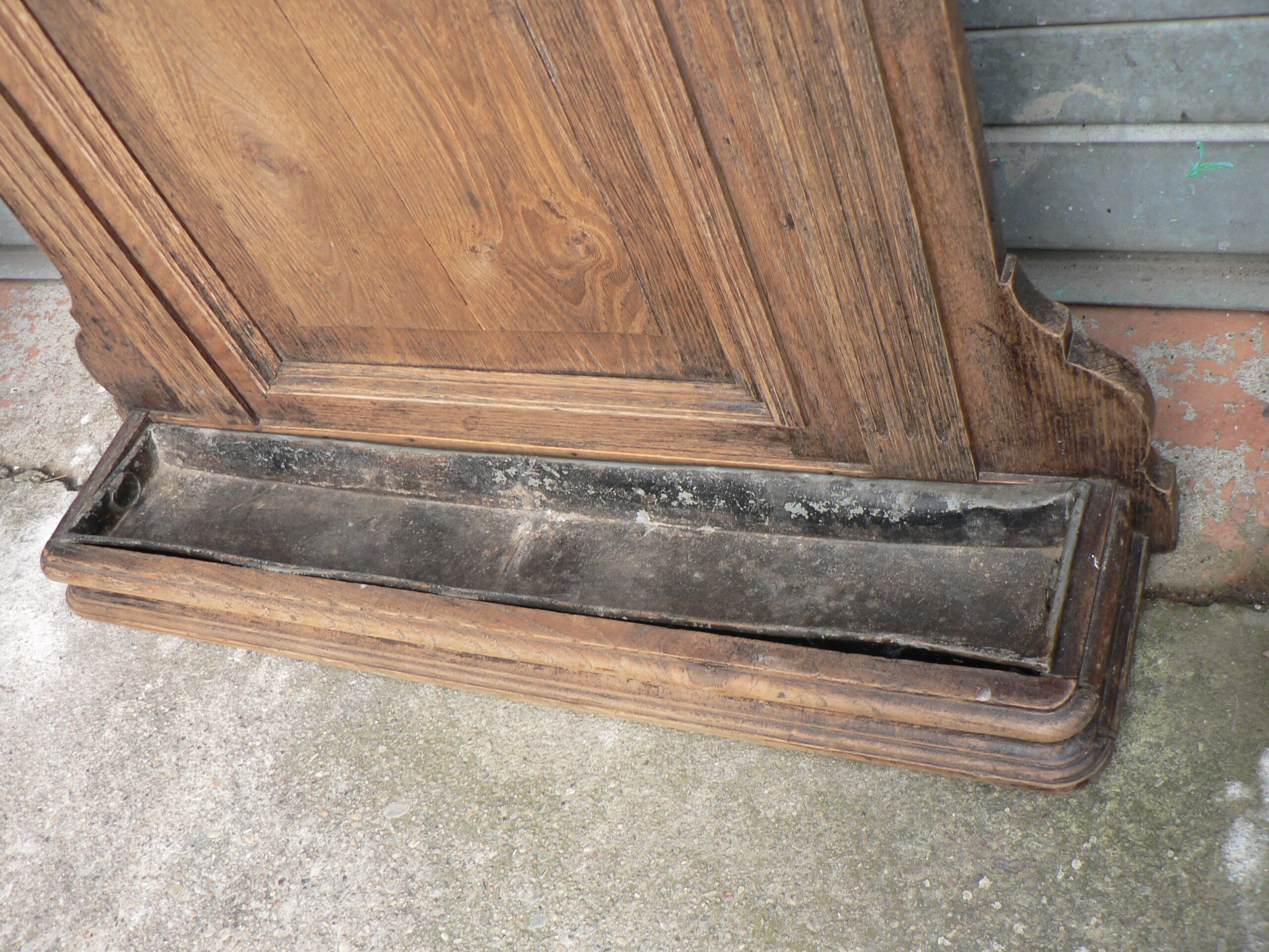 Coat rack wall mirror