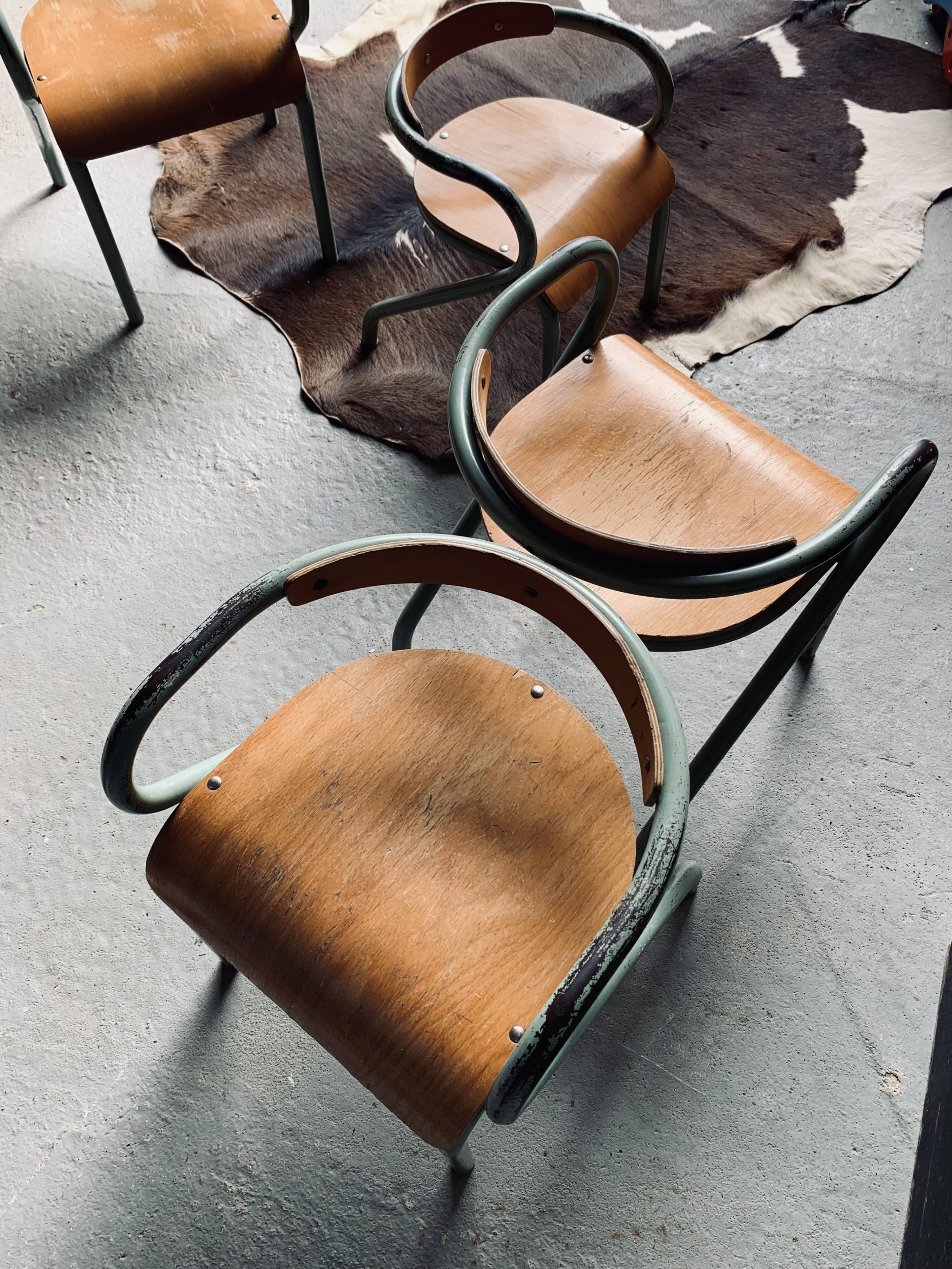 Lot de 4 chaises enfant en bois & métal