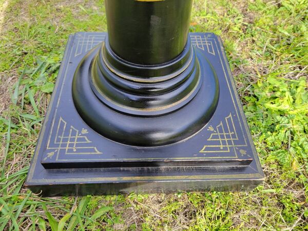 Colonne, sellette Napoléon III en bois noirci et feuille d'or, milieu XIXème