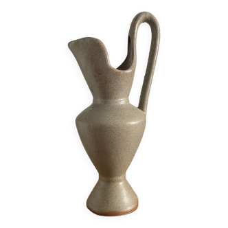 Ewer vase