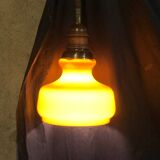 Suspension en verre opaline