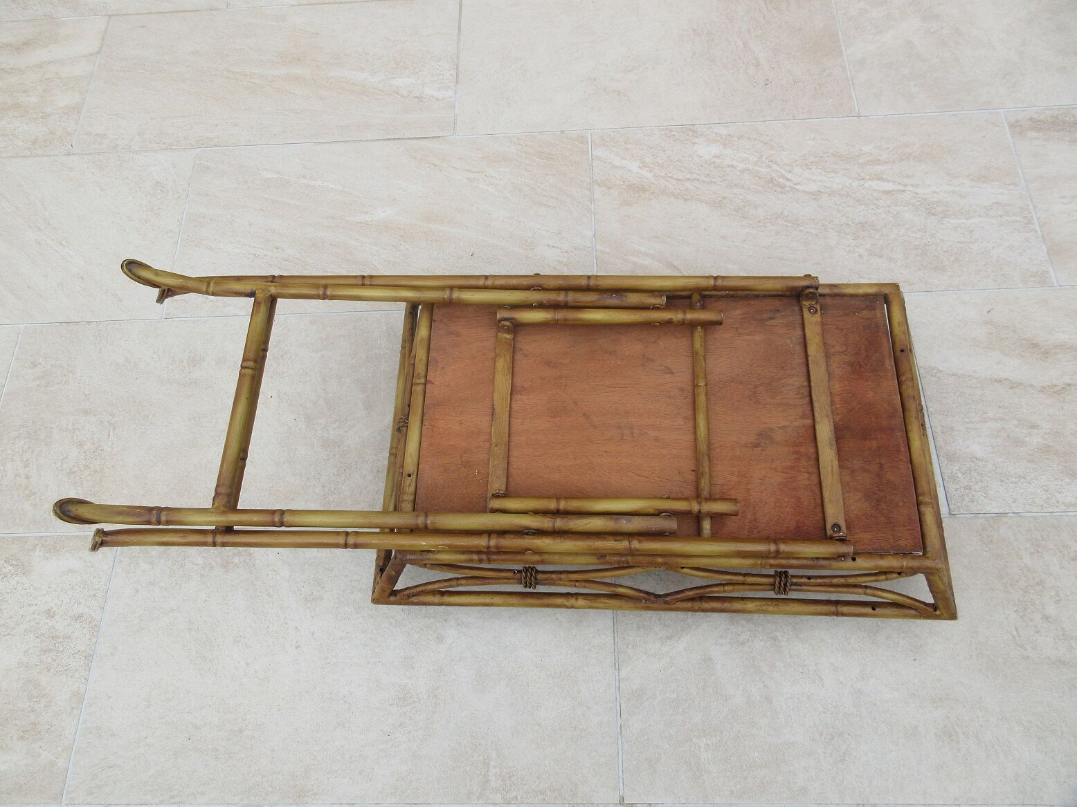 Foldable iron serving table imitation bamboo