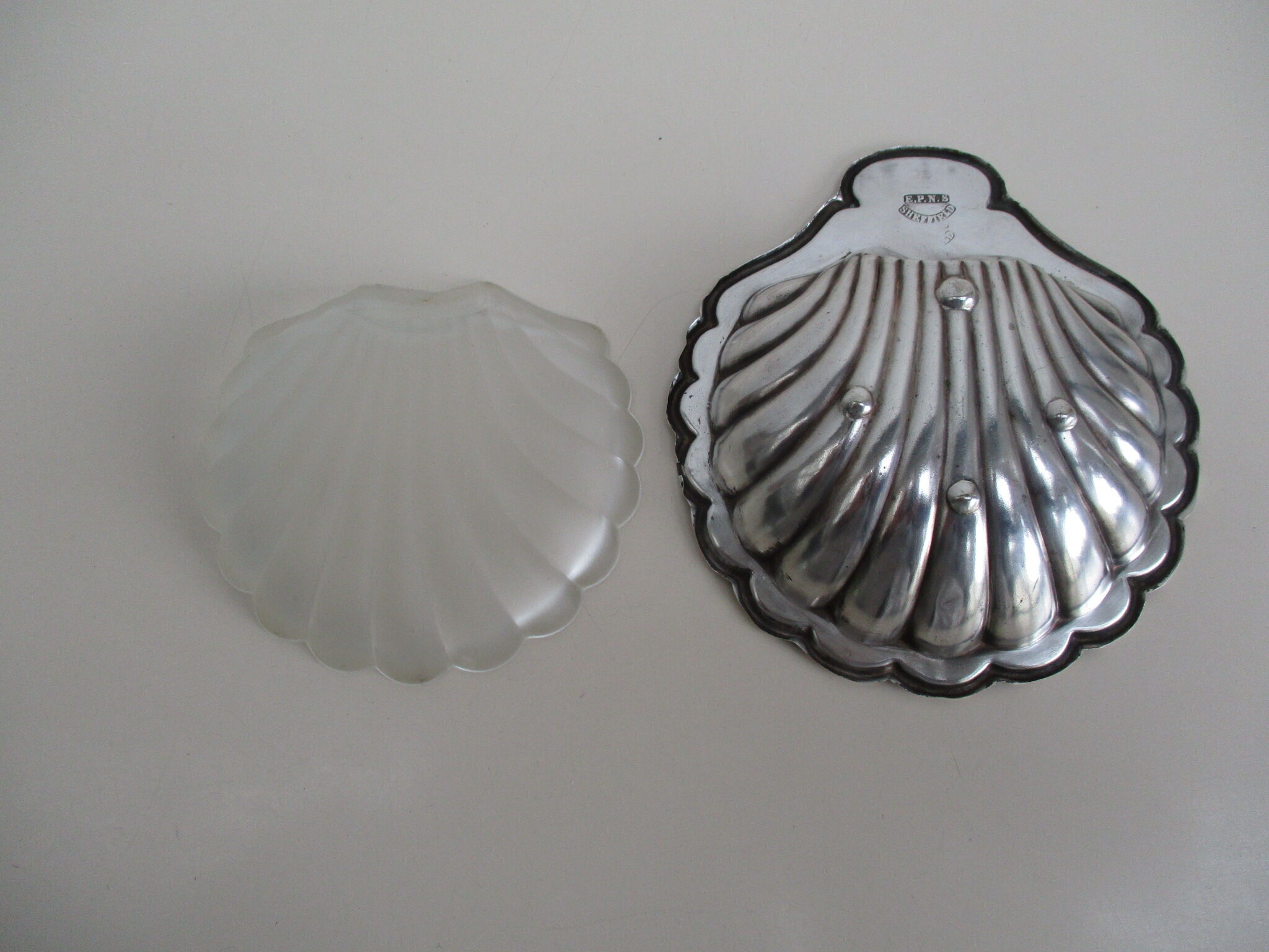 Butter shell silver metal epns sheffield