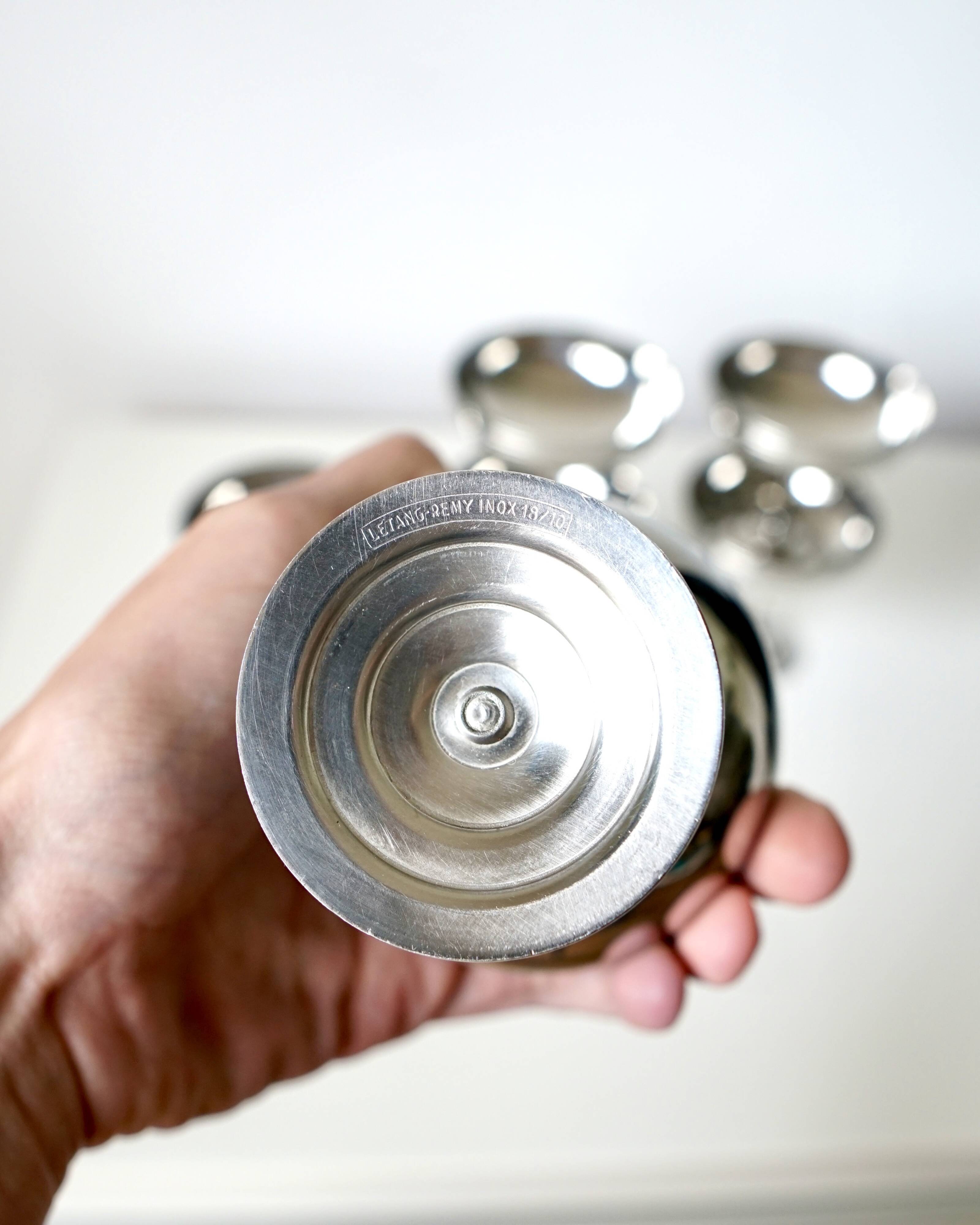 Set of 6 stainless steel ice cream and sorbet bowls on a stand - Remy Letang