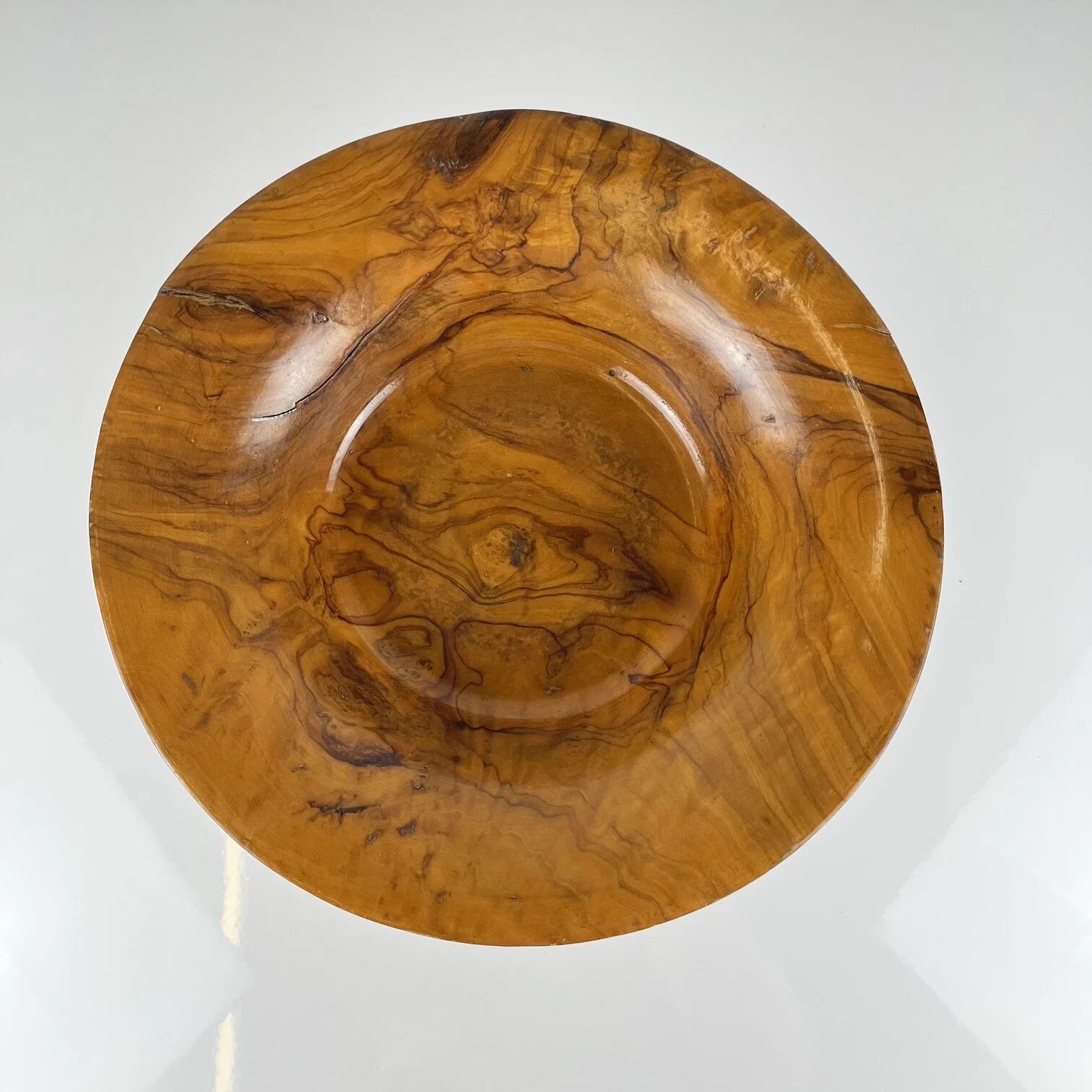 Cup - Footed fruit bowl made of single-piece olive wood, 1950-60
