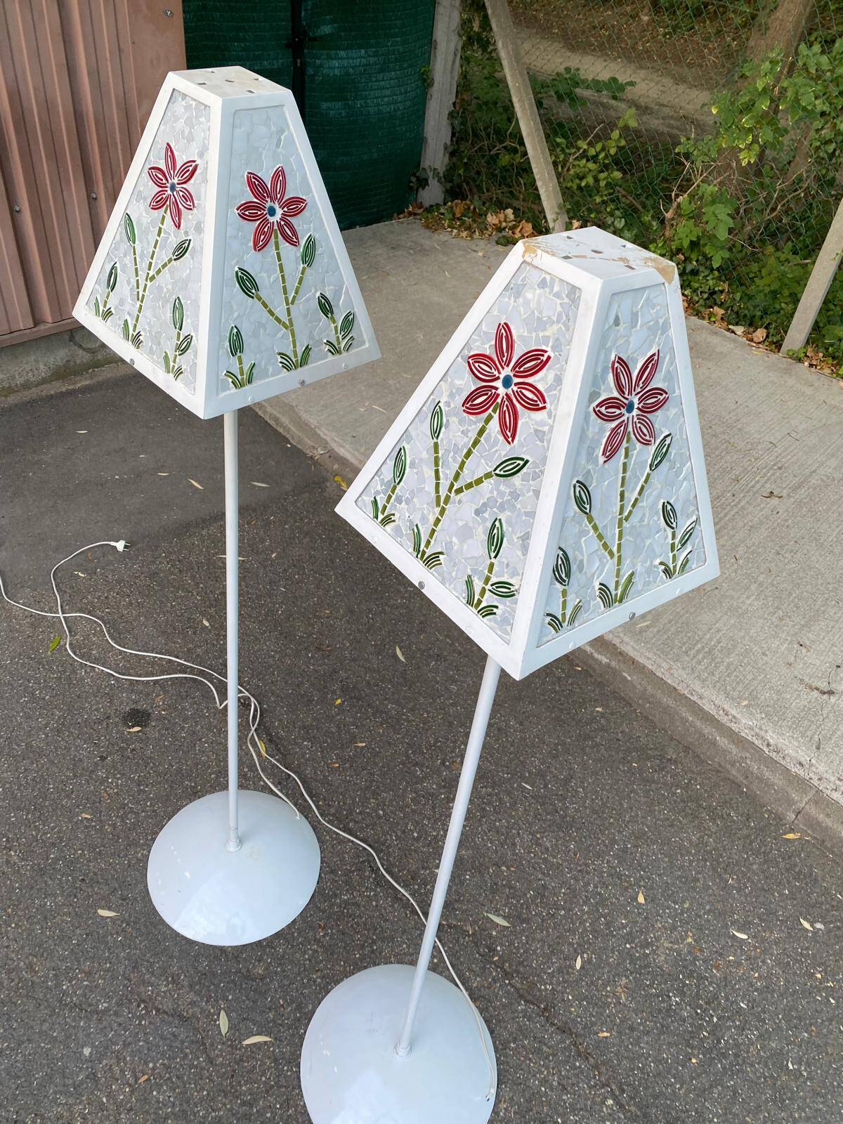 Pair of vintage mosaic glass lamps — Floral patterns