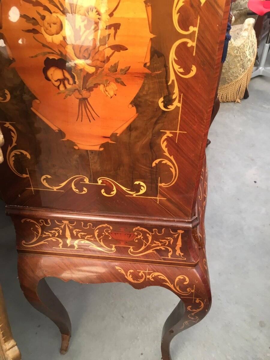 Vintage Italian brown wooden cocktail bar cabinet with inlaid marquetry from the 1950s.