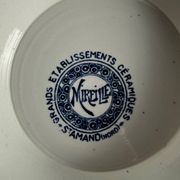 Presentation dish of the compote type Mireille St Amand