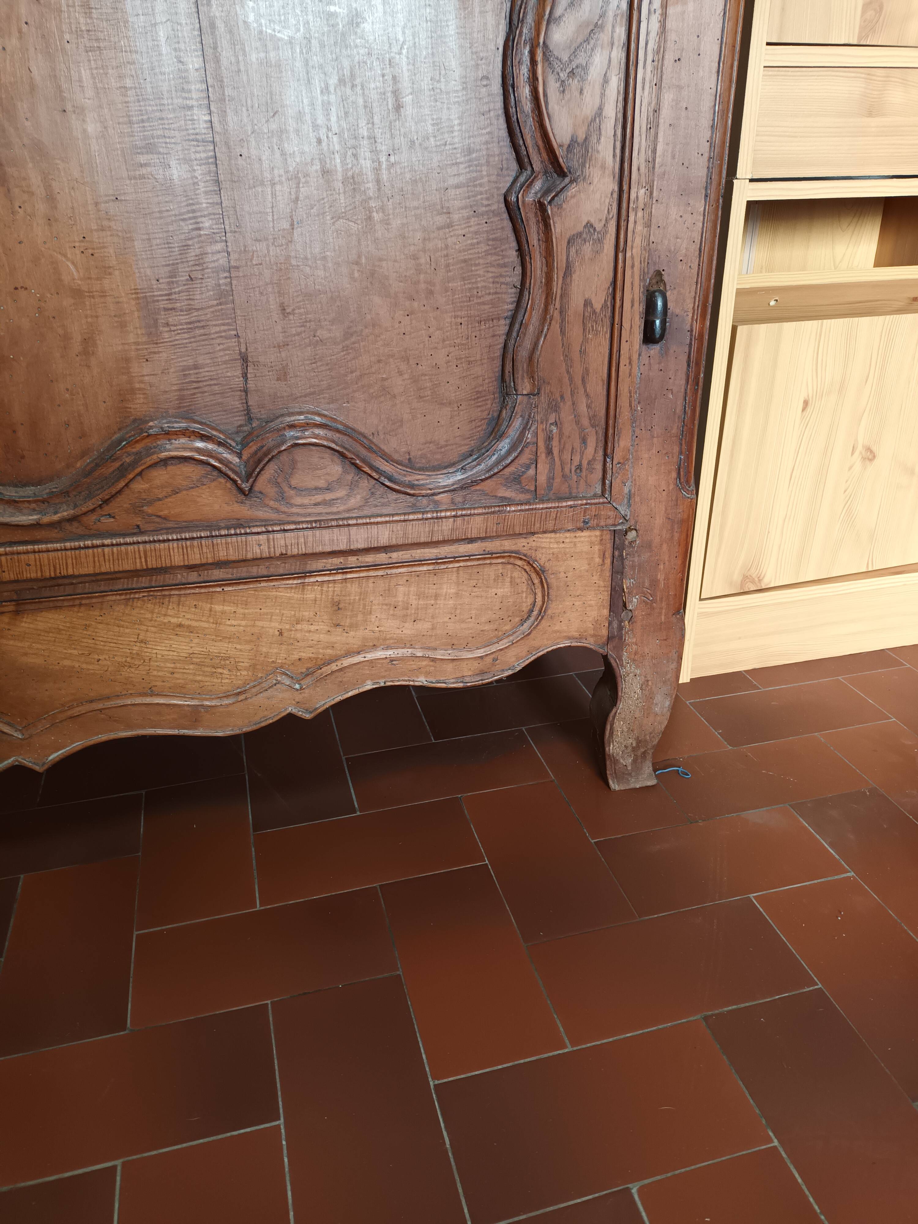 Armoire