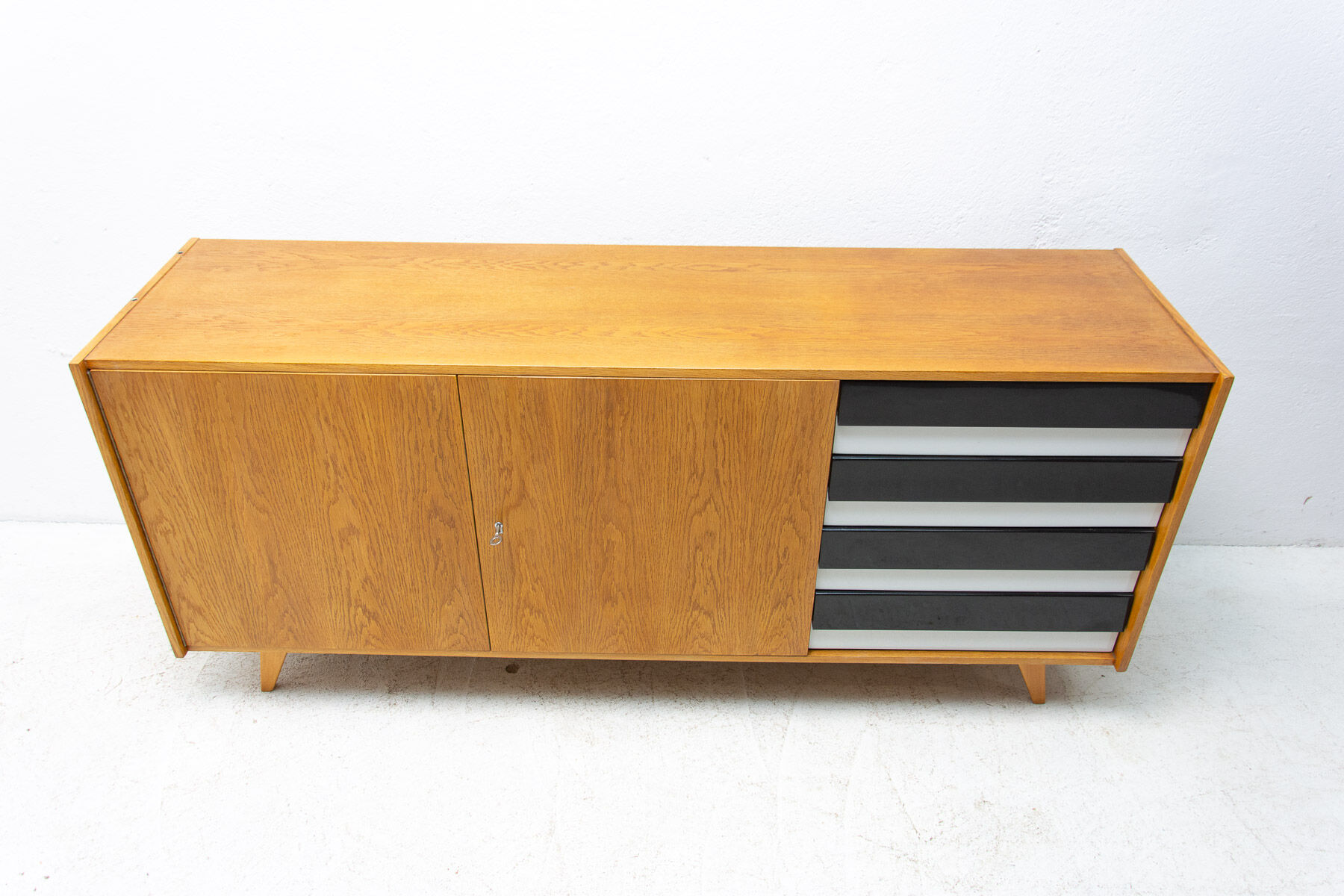 Mid Century U-460 sideboard by Jiří Jiroutek for Interiér Praha, Czechoslovakia