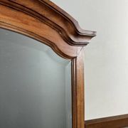 Coiffeuse avec miroir triptyque de style Louis XVI, XXe siècle