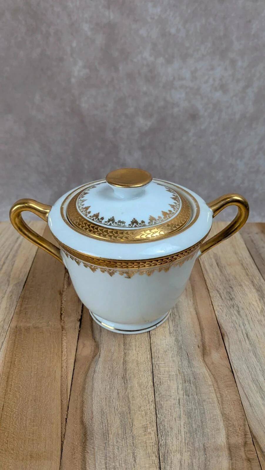 Antique sugar bowl in Limoges porcelain – elegant gold decoration