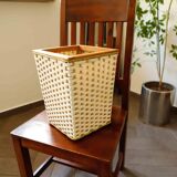 Retro plastic wicker basket with wooden frame