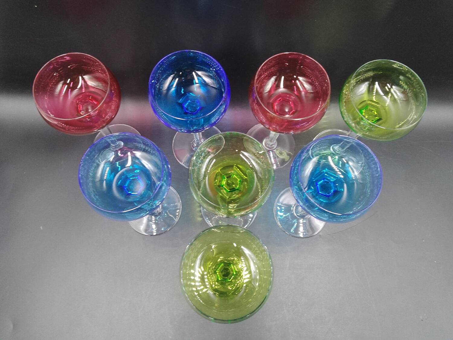 Set of 8 Roemer wine glasses in colored crystal Val Saint Lambert Mod "Saumur"