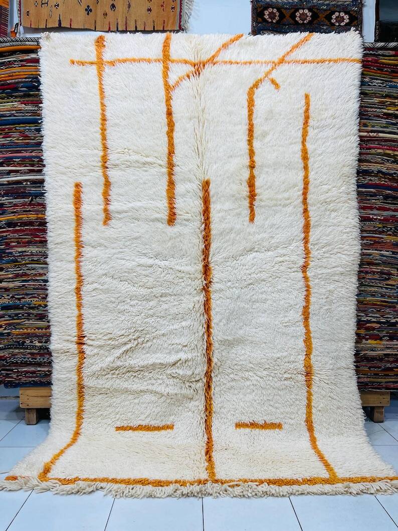 Traditional handmade Berber rug 250cm x 150cm