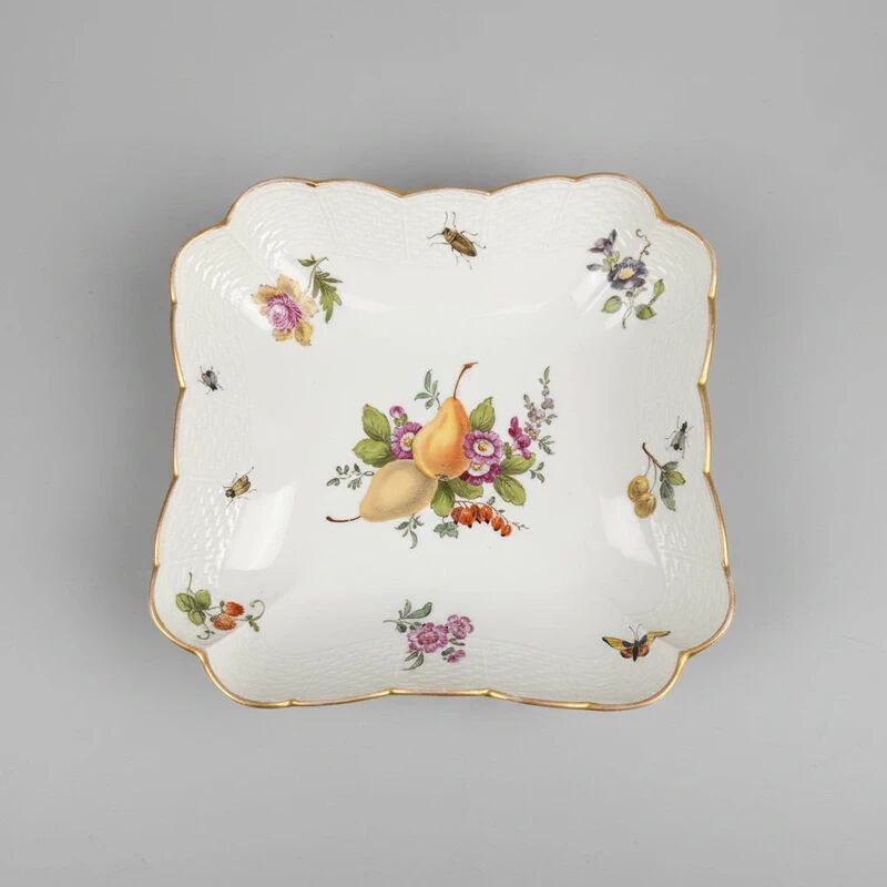 Fruit bowl in porcelain, Royal Manufacture of Berlin