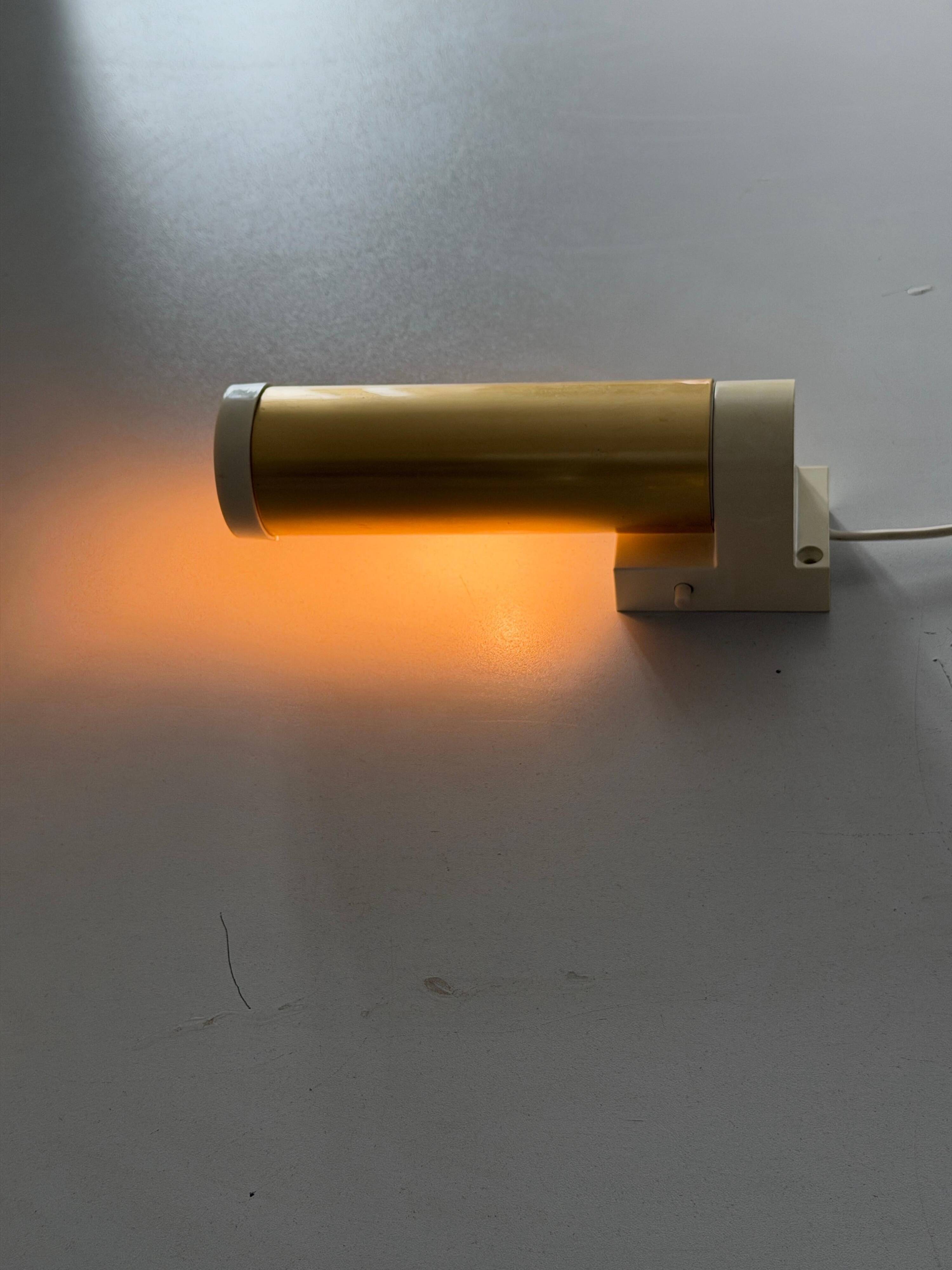 Simple wall light in plexiglass and metal by ERCO, 1970s, Germany.