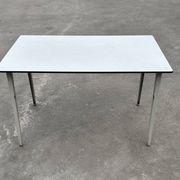 Vintage Reform dining table design Friso Kramer Ahrend de Cirkel