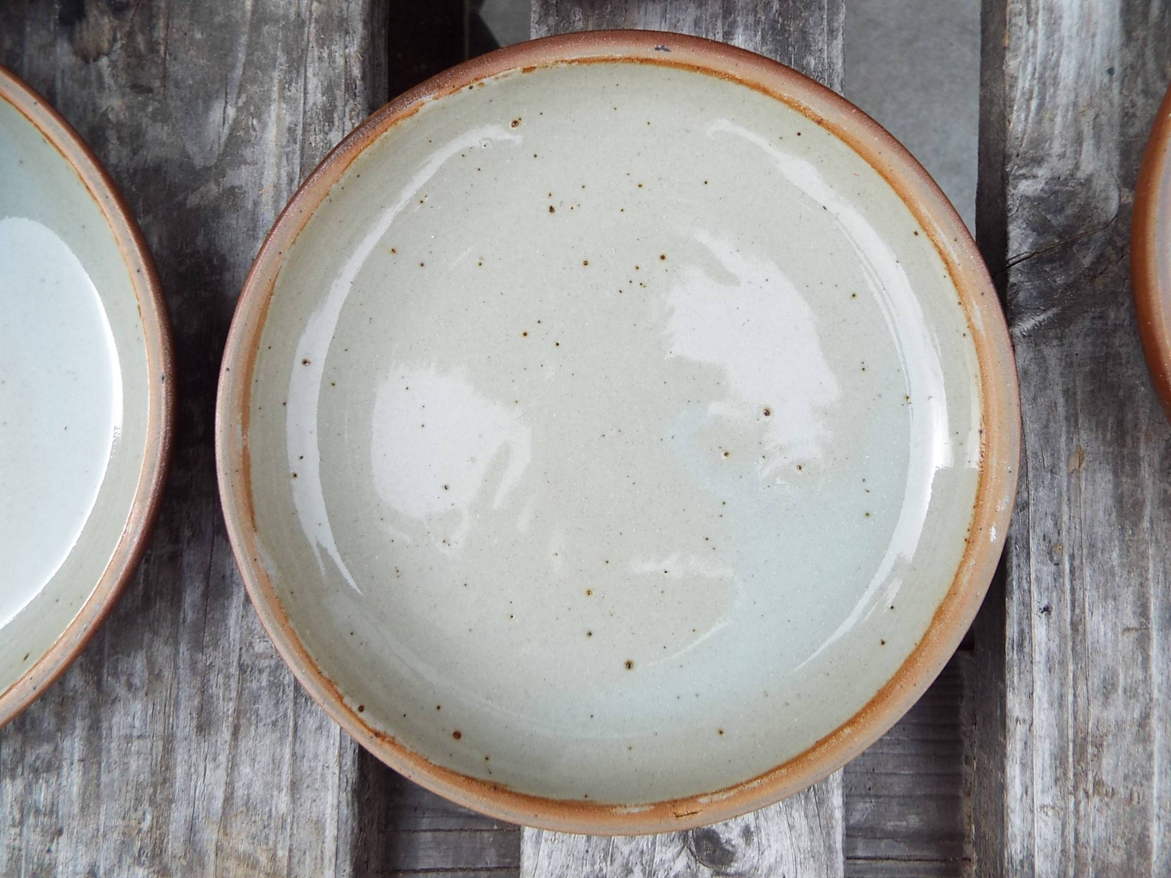 6 stoneware dessert plates