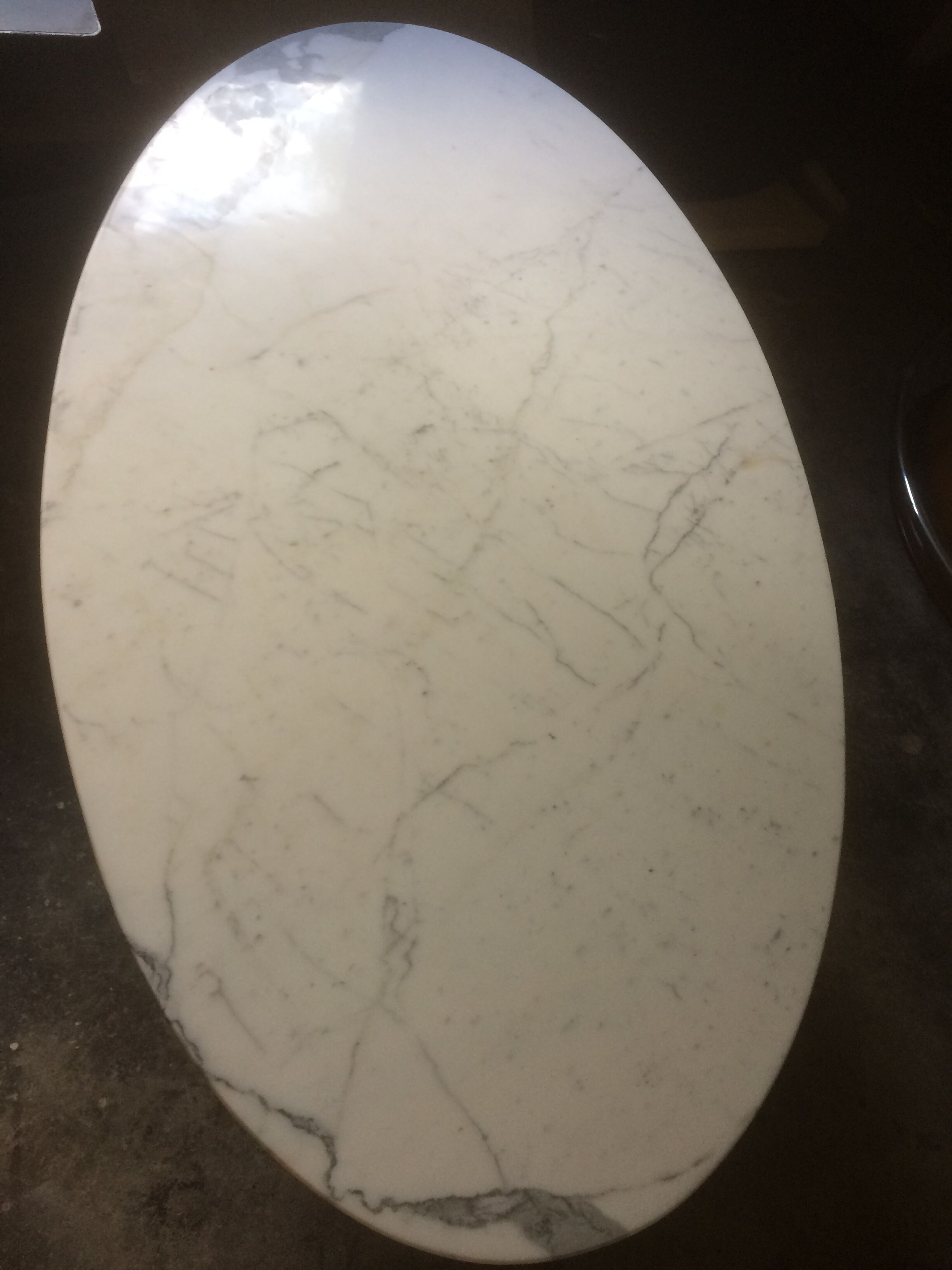 Arabescato marble table Roche-Bobois edition 1970