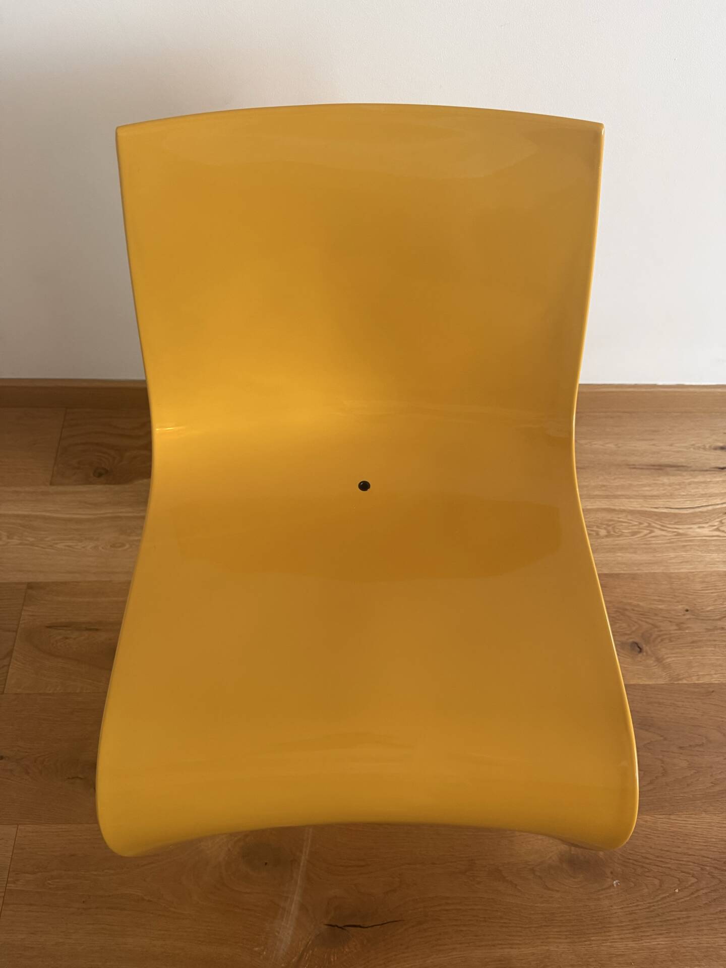 SIGN chair by Piergiorgio Cazzaniga for MDF Italia – Glossy yellow