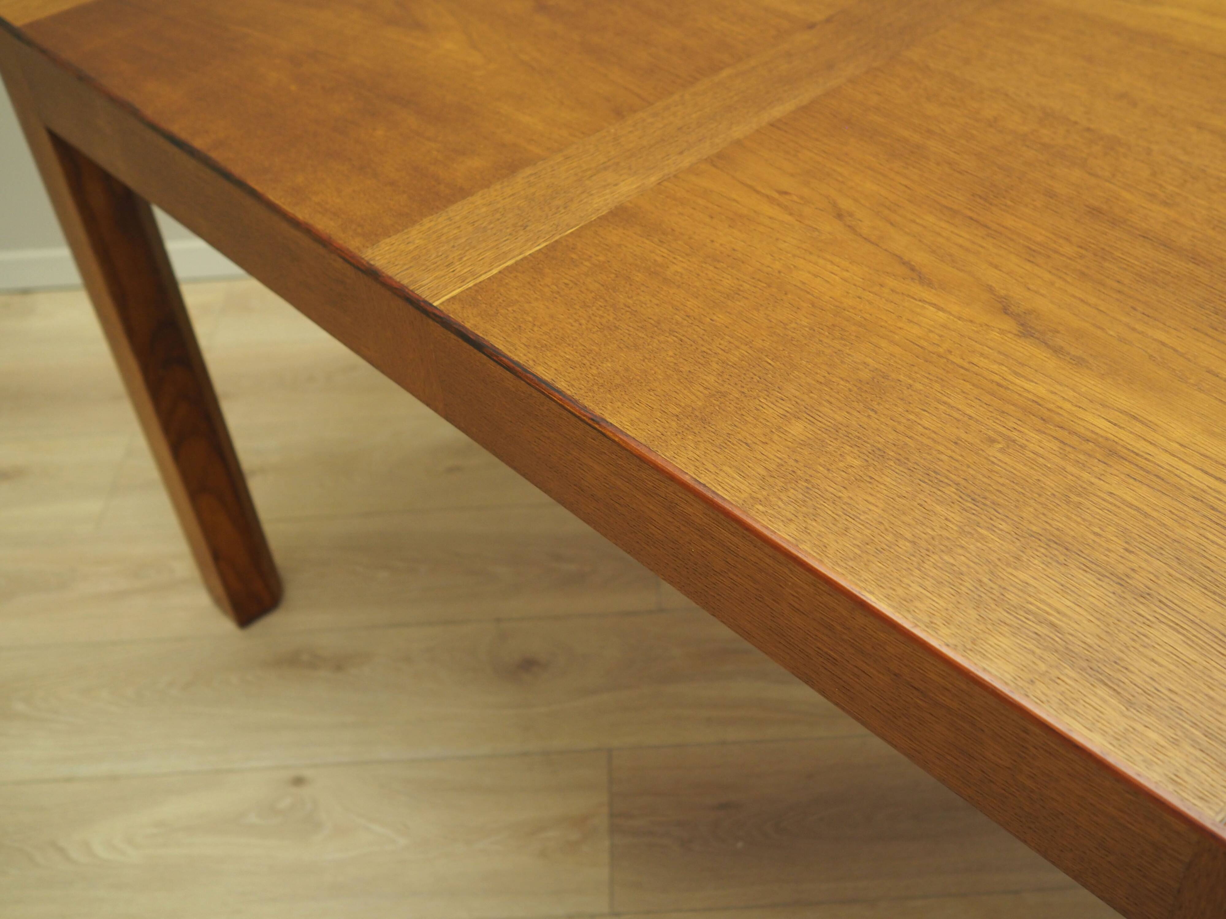 Oak table, Danish design, 1970s, production: Denmark