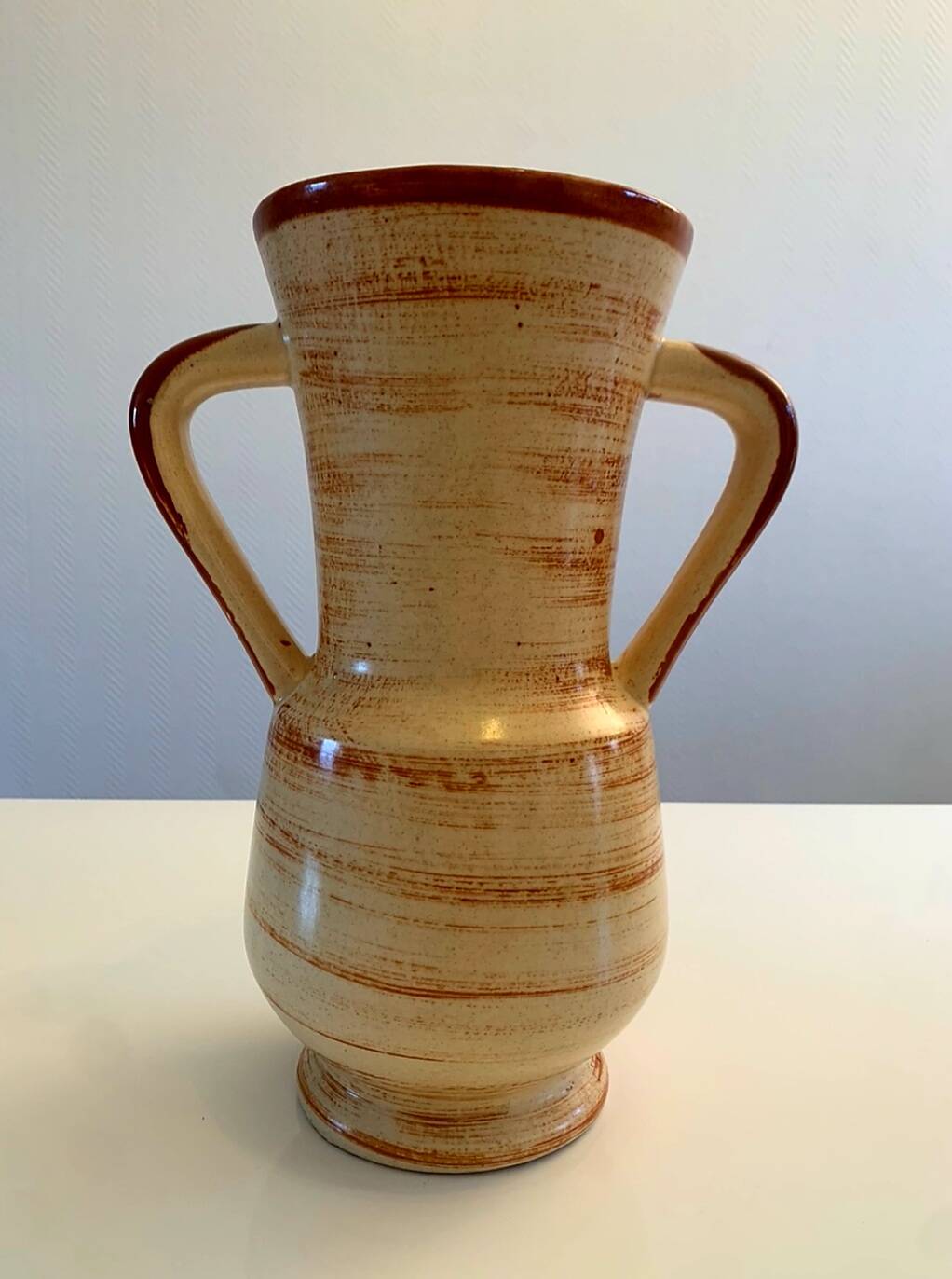Lunéville ceramic vase