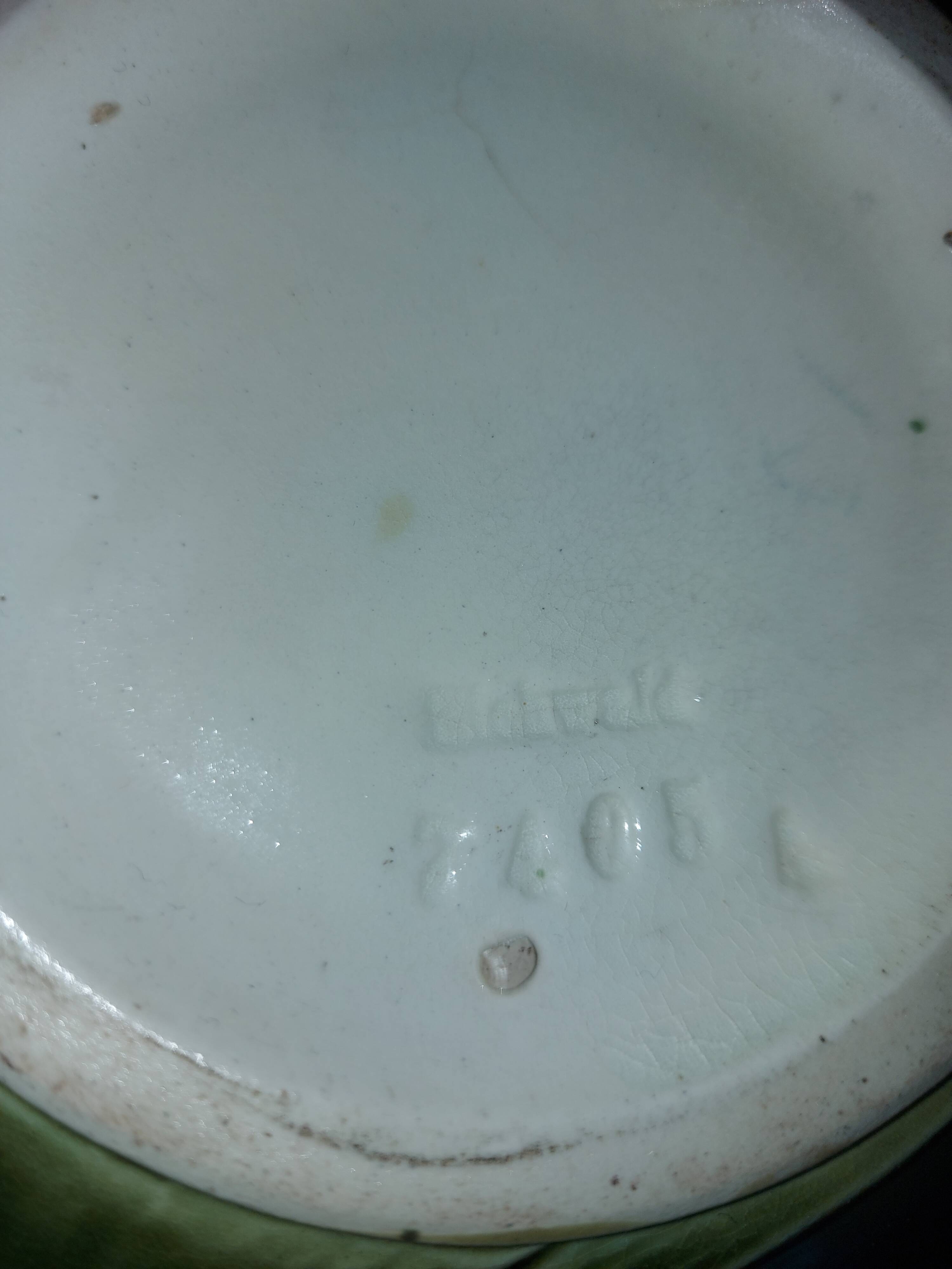 Art Nouveau ceramic pot cover