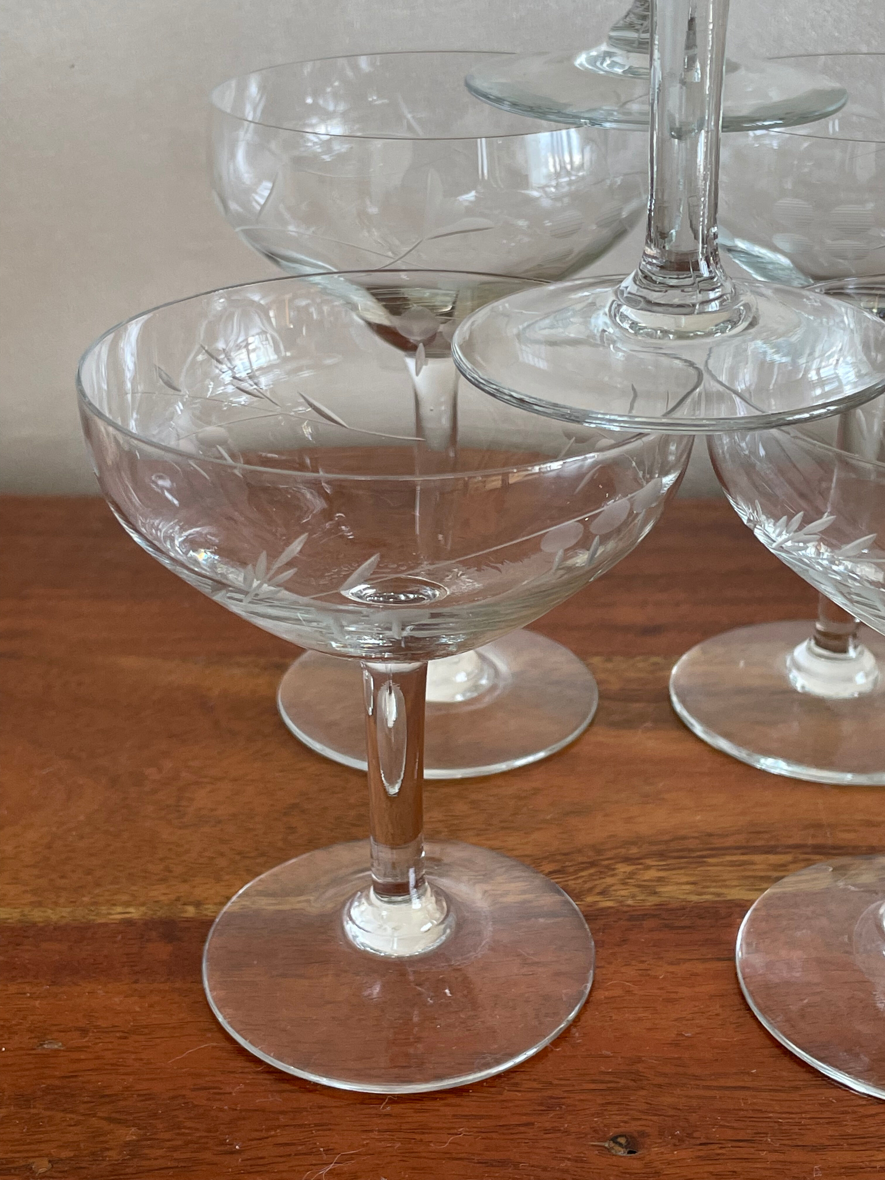 10 glass engraved glass champagne cup, 2 sizes