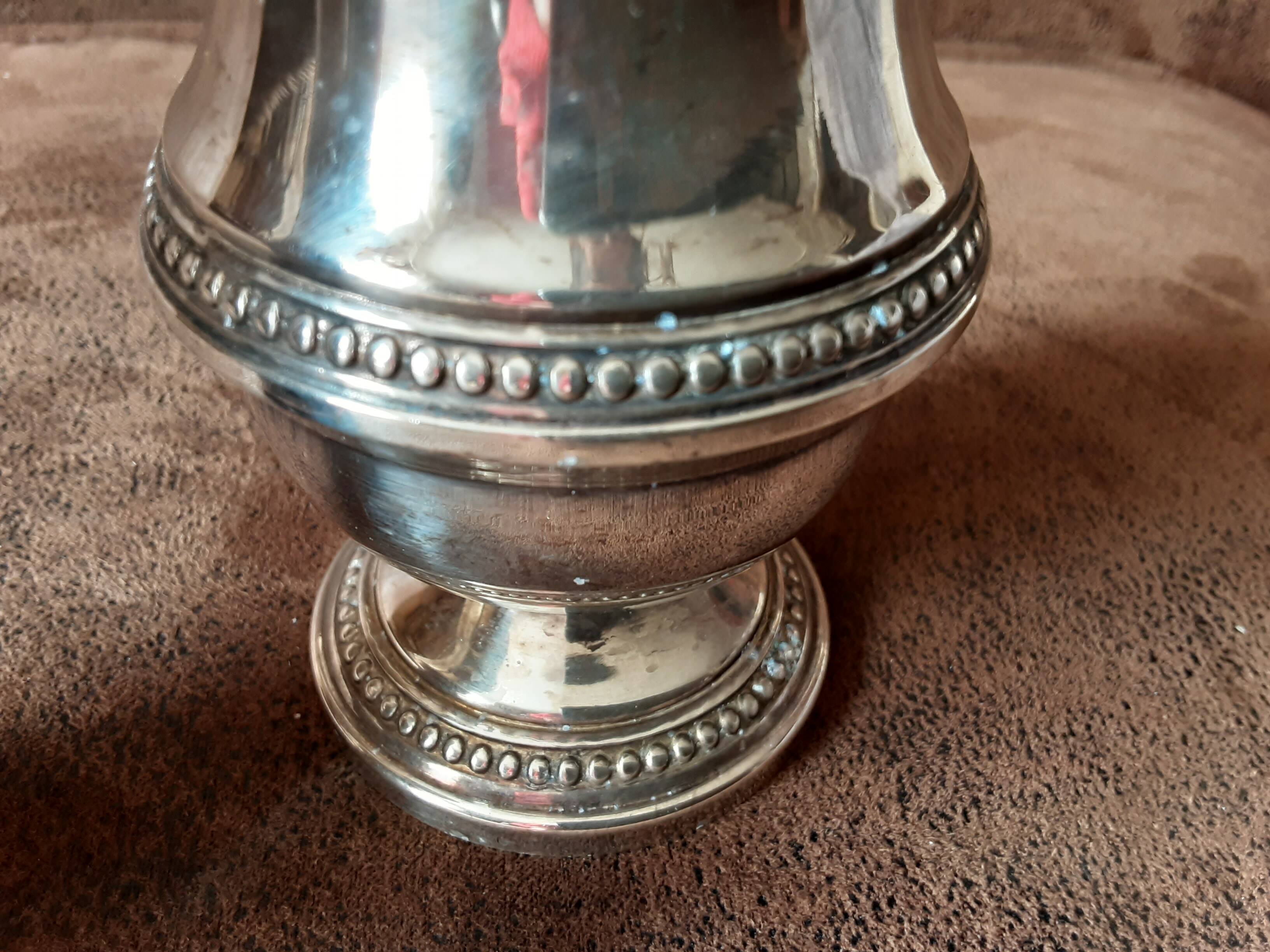 Ensemble salière et poivrière métal vintage